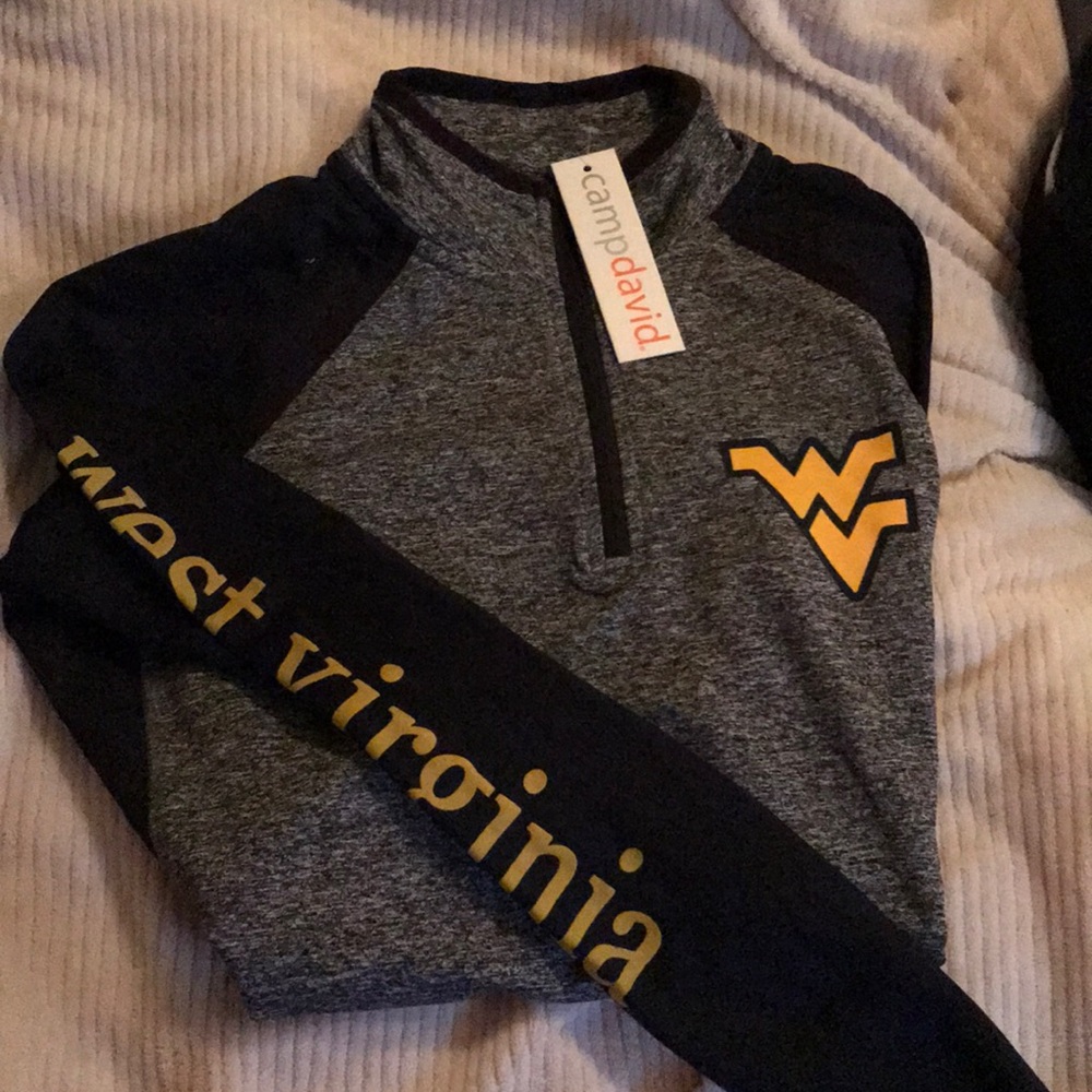 Long sleeve WVU 3/4 zip top